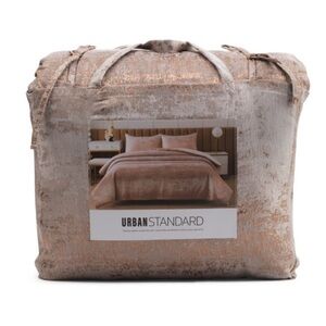 URBAN STANDARD
Metallic Comforter Set
